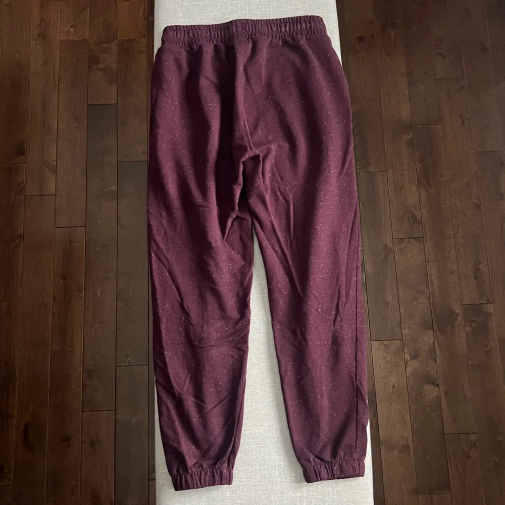 Puma Women's Live In Burgundy Speckled Sweatpants - Picture 12 of 12